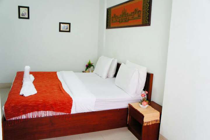 Room 17 of 41