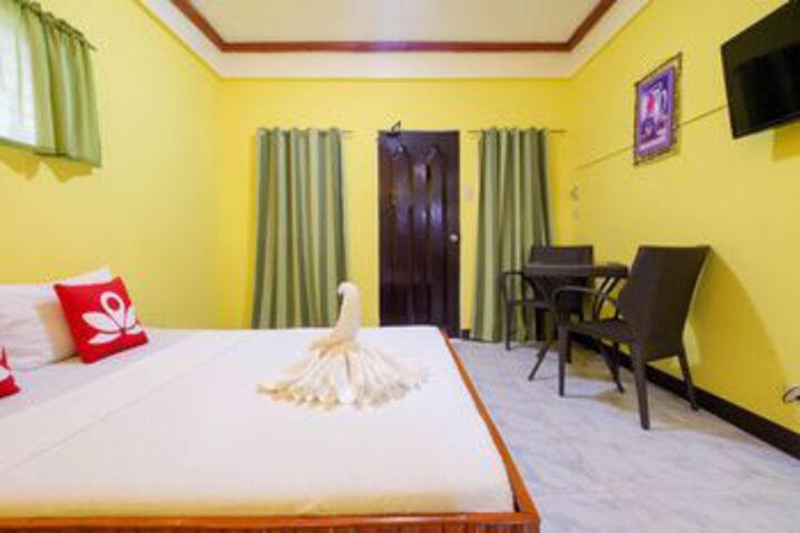 Room 18 of 84