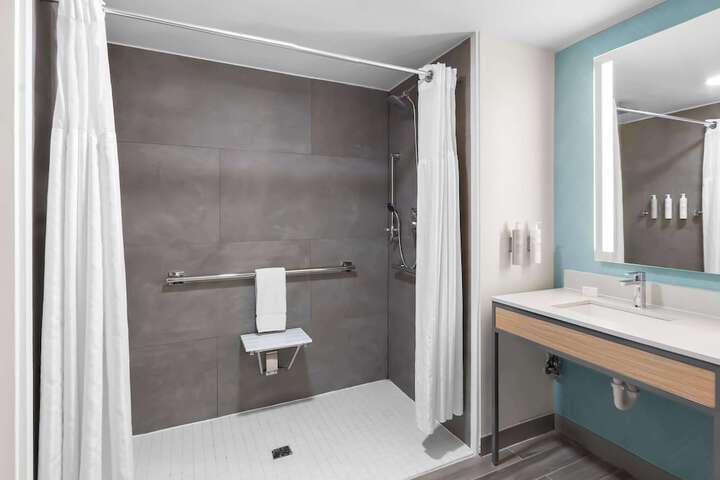 Bathroom shower