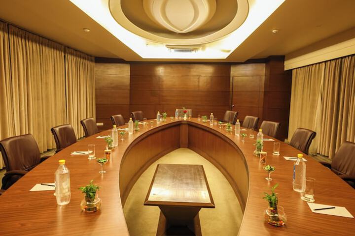 Business Center 36 of 40