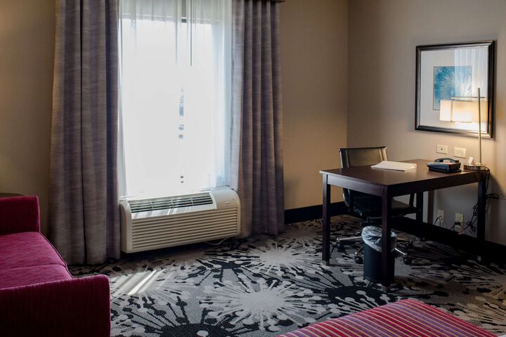 1 King Bed (9 of 24)