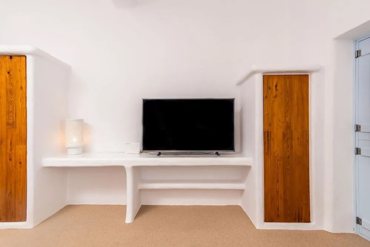 Room 3 of 15
