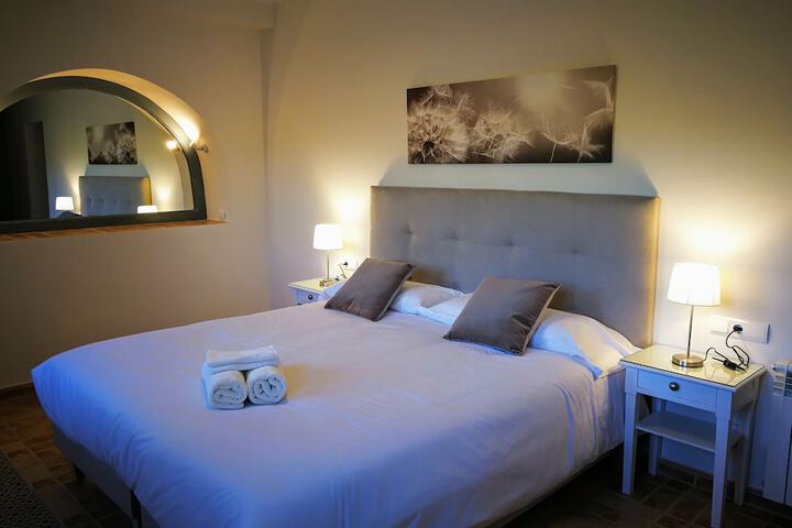 Room 16 of 79