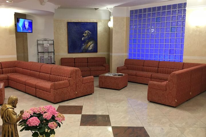 Hotel Interior 16 of 90