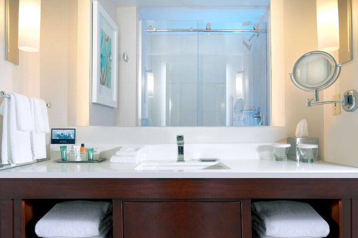 Bathroom shower