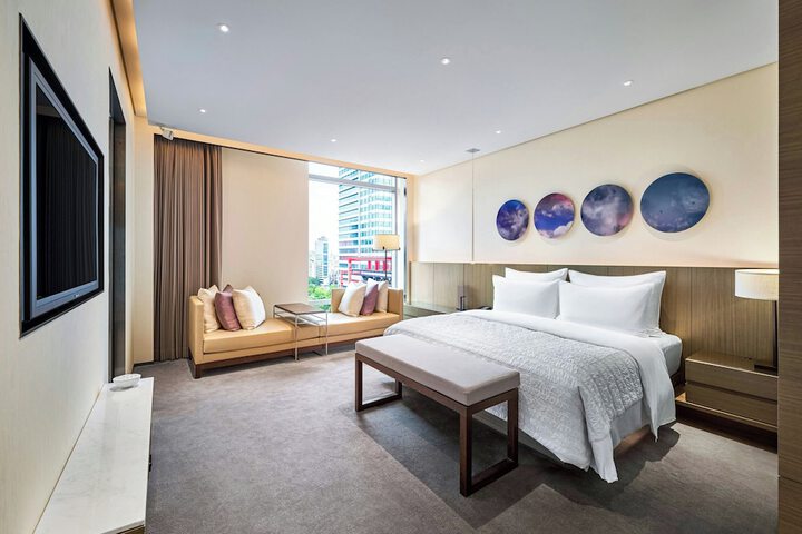 Room 44 of 117