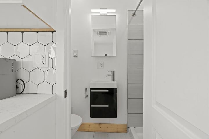 Room 87 of 110
