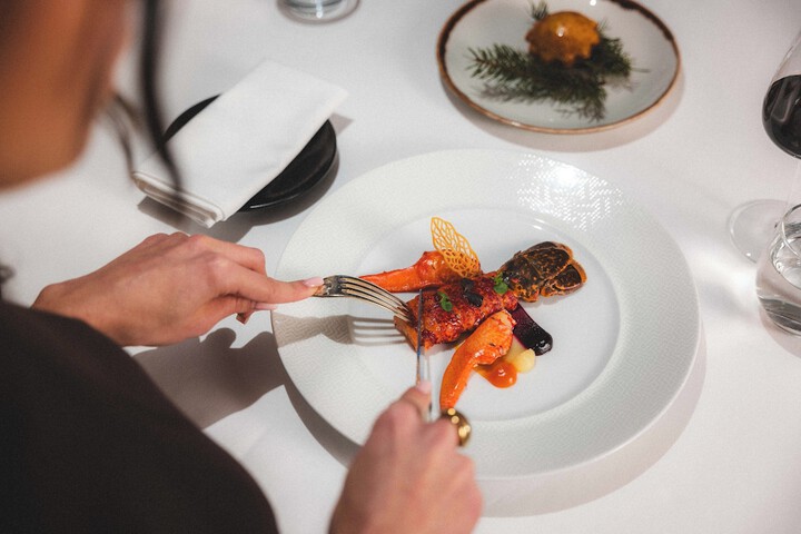 Dining 181 of 250