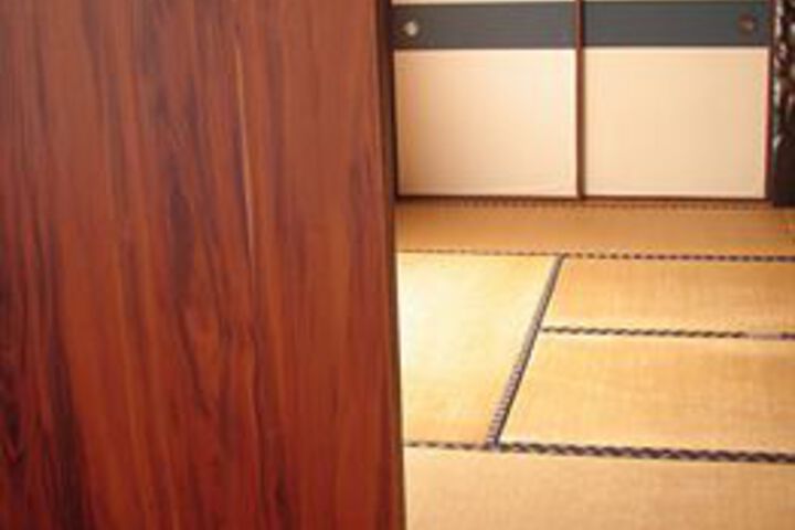 Room 12 of 26