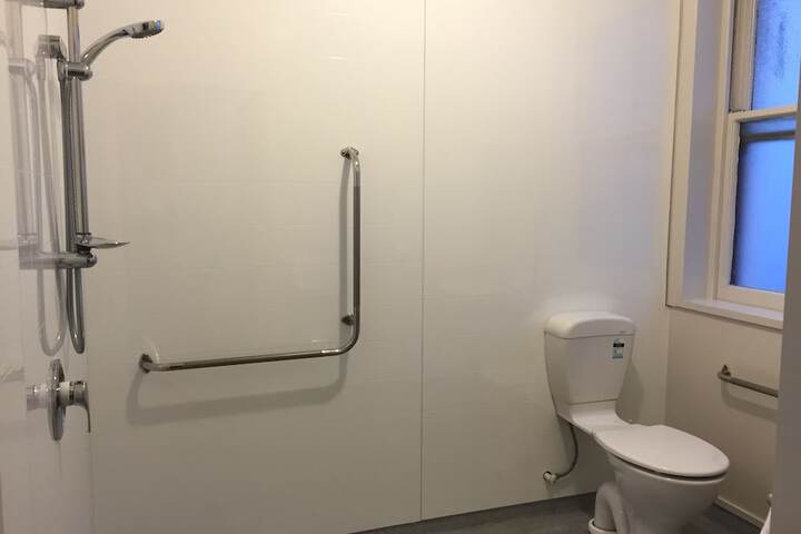 Room 52 of 70