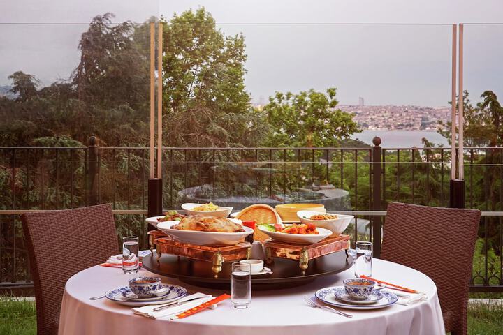 Dining 162 of 207