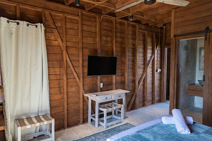 Room 9 of 26