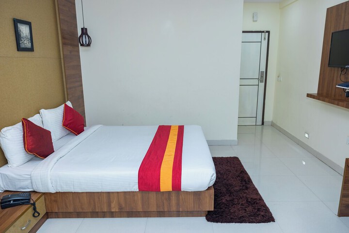 Room 25 of 34