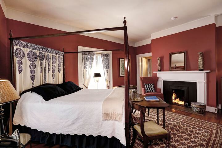 Room 27 of 57