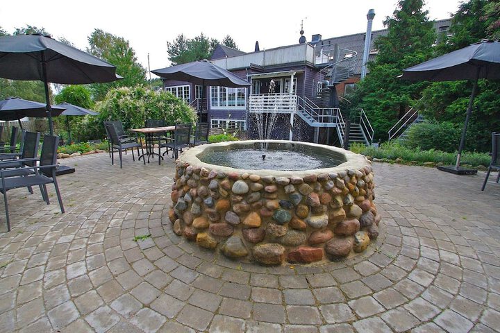 Terrace/Patio 74 of 76