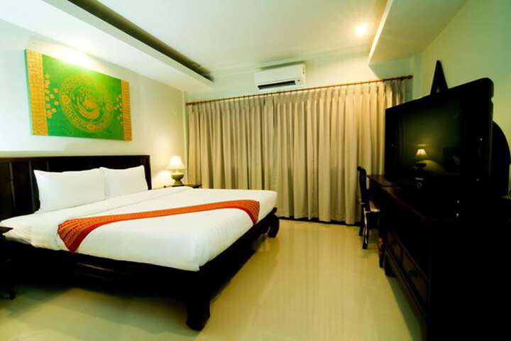 Room 8 of 46