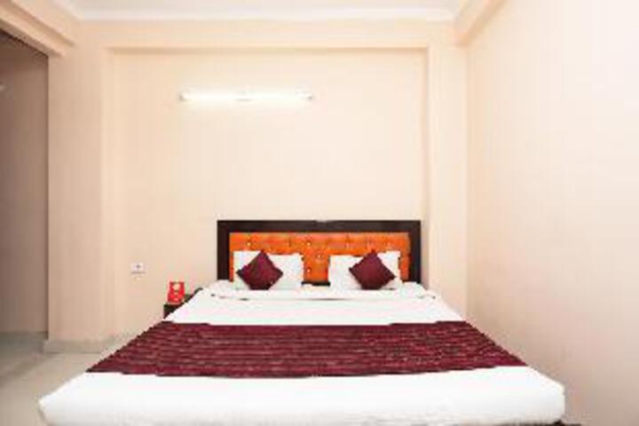 Room 16 of 22