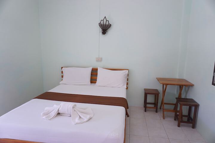 Room 8 of 30