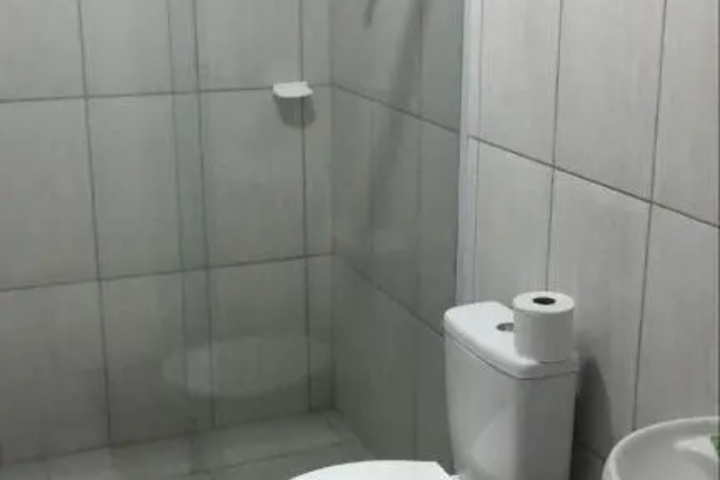 Room 8 of 19