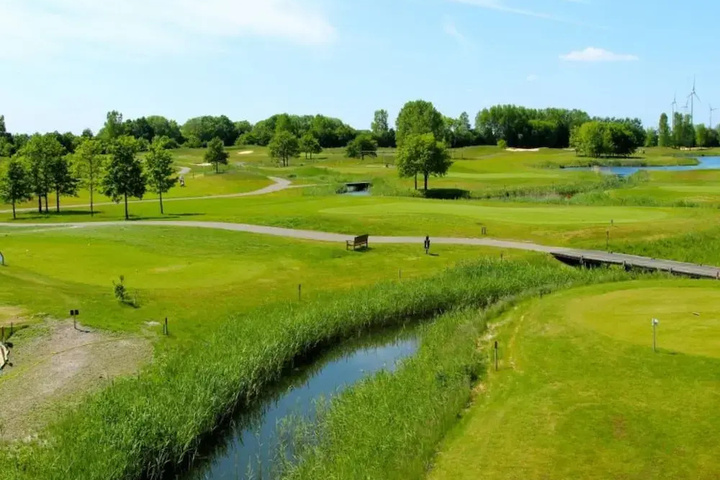 Attractive Holiday Home in Zeewolde near Veluwemeer Lake