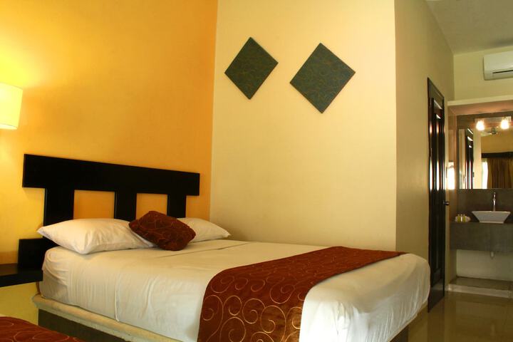 Room 6 of 35