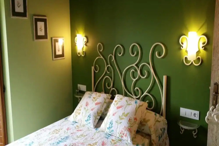 Room 4 of 21