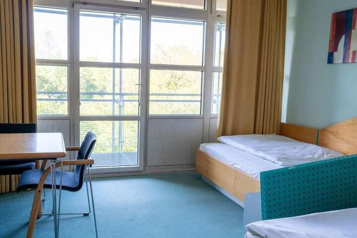 Room 10 of 84