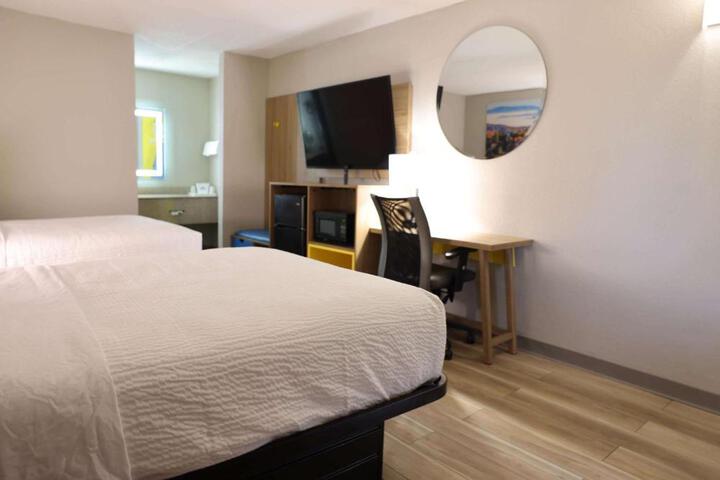 2 Double Beds (2 of 8)