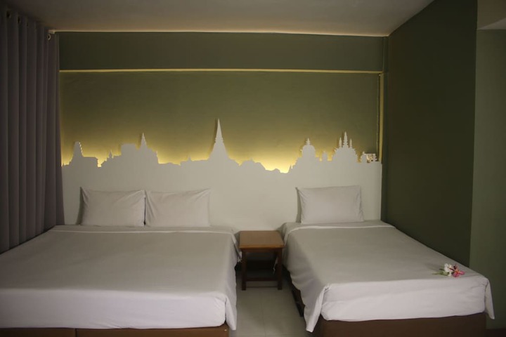 Room 20 of 63