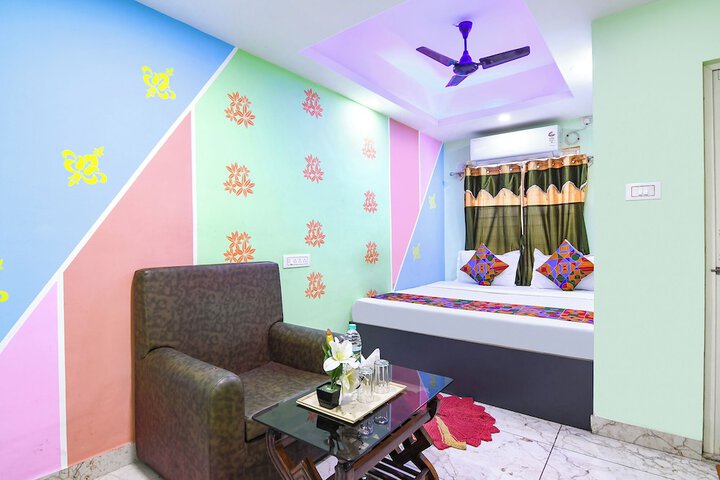 Room 12 of 30
