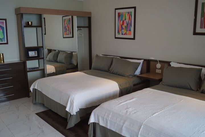 Room 7 of 34