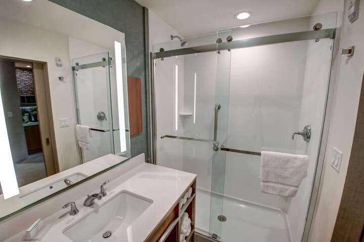 Bathroom shower