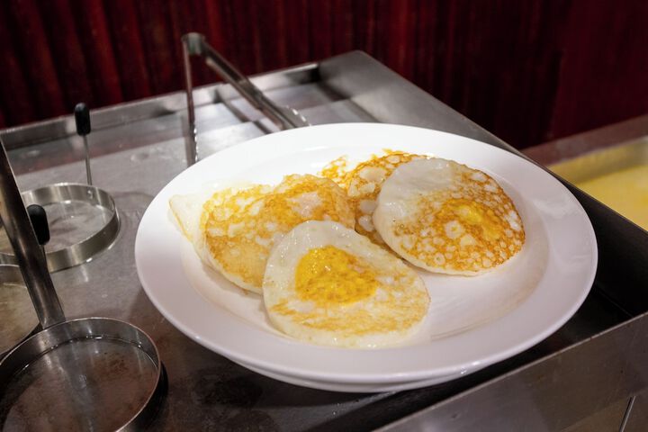 Dining 50 of 56