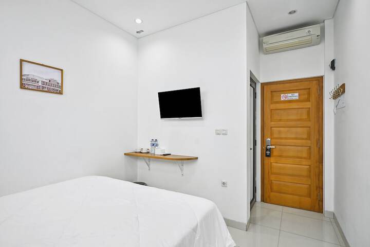 Room 12 of 31