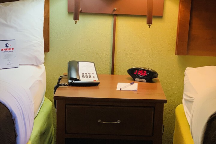 2 Queen Beds Accessible (11 of 70)