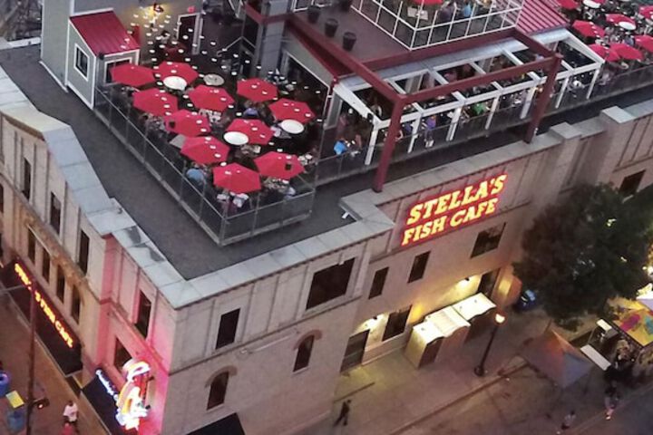 Dining 64 of 69