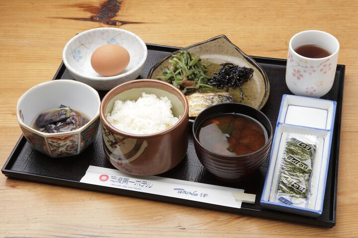 Breakfast/Coffee Service 23 of 33