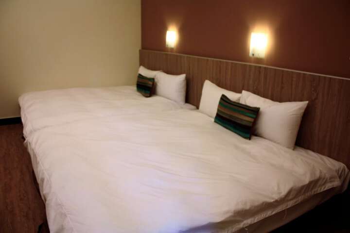 Room 8 of 58