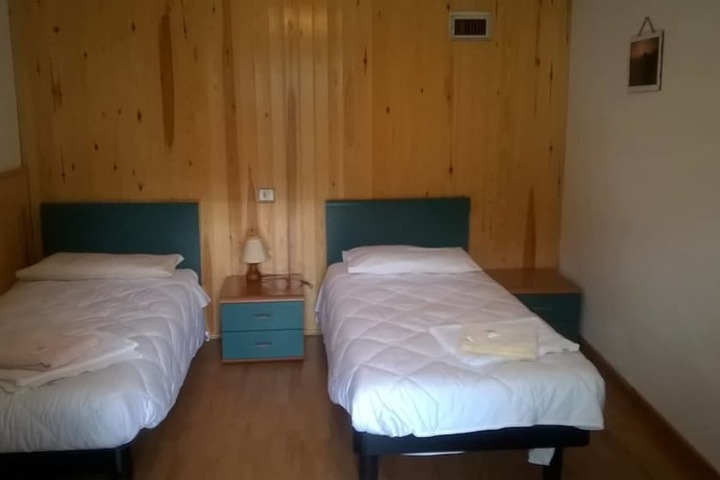 Room 6 of 7
