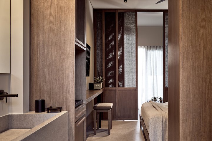 Room 46 of 183
