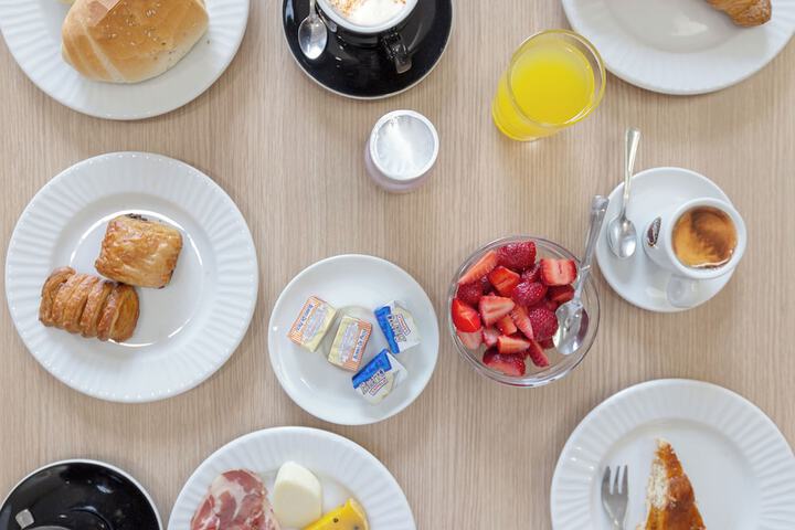 Breakfast/Coffee Service 37 of 48