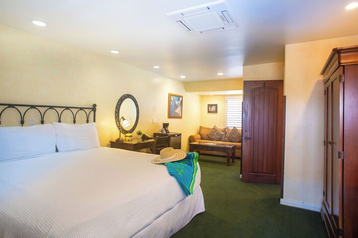 Room 11 of 81