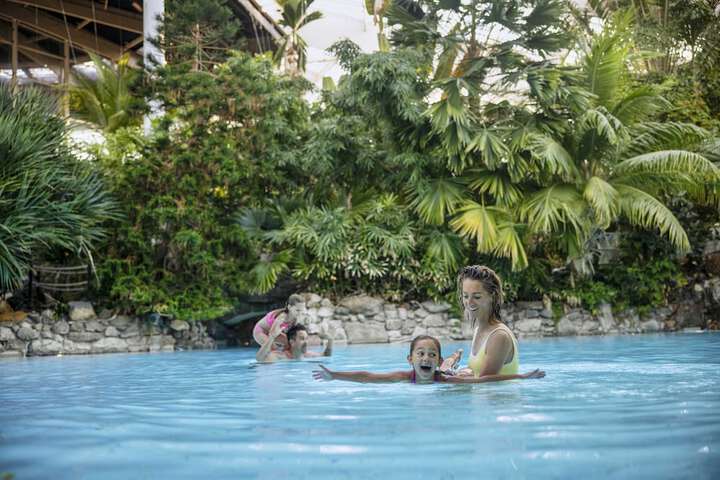 Pool 62 of 137
