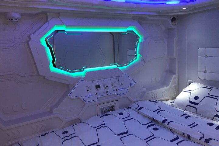 Room 4 of 11