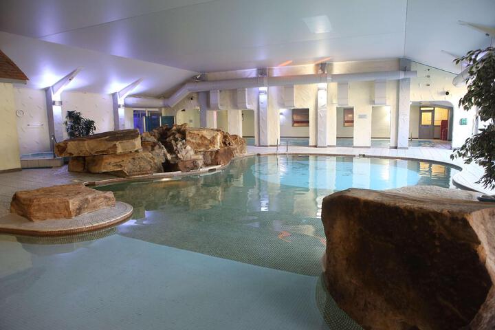 Pool 179 of 180