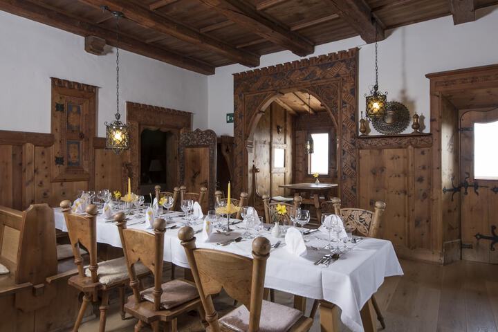 Dining 44 of 67