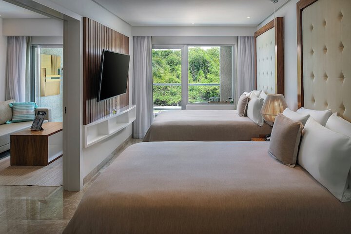 Room 22 of 196