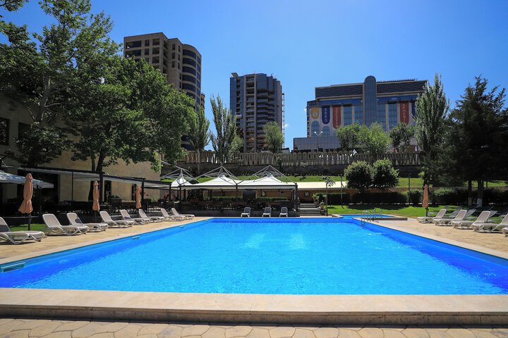 Pool 44 of 62
