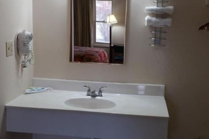 Room 19 of 25