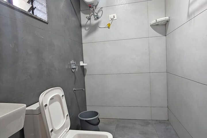 Room 15 of 24
